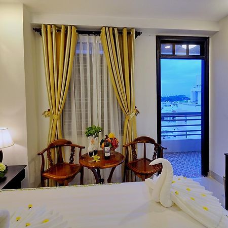 Full House Hotel Nha Trang Buitenkant foto