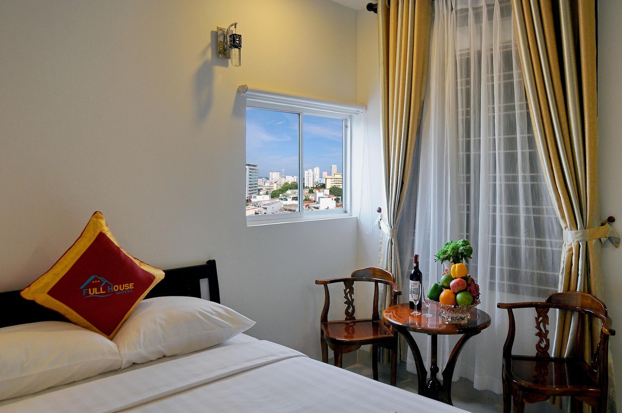 Full House Hotel Nha Trang Buitenkant foto