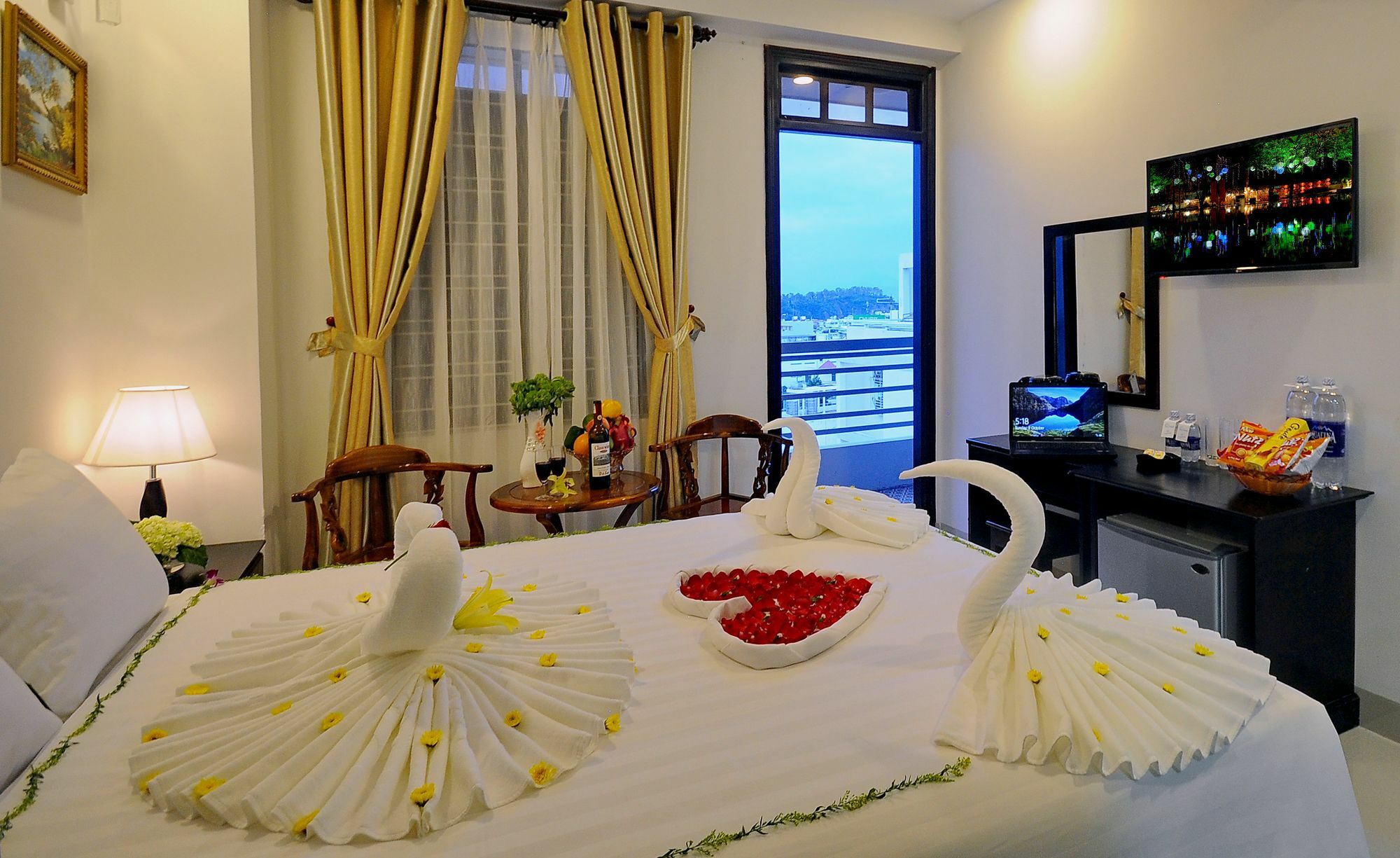 Full House Hotel Nha Trang Buitenkant foto