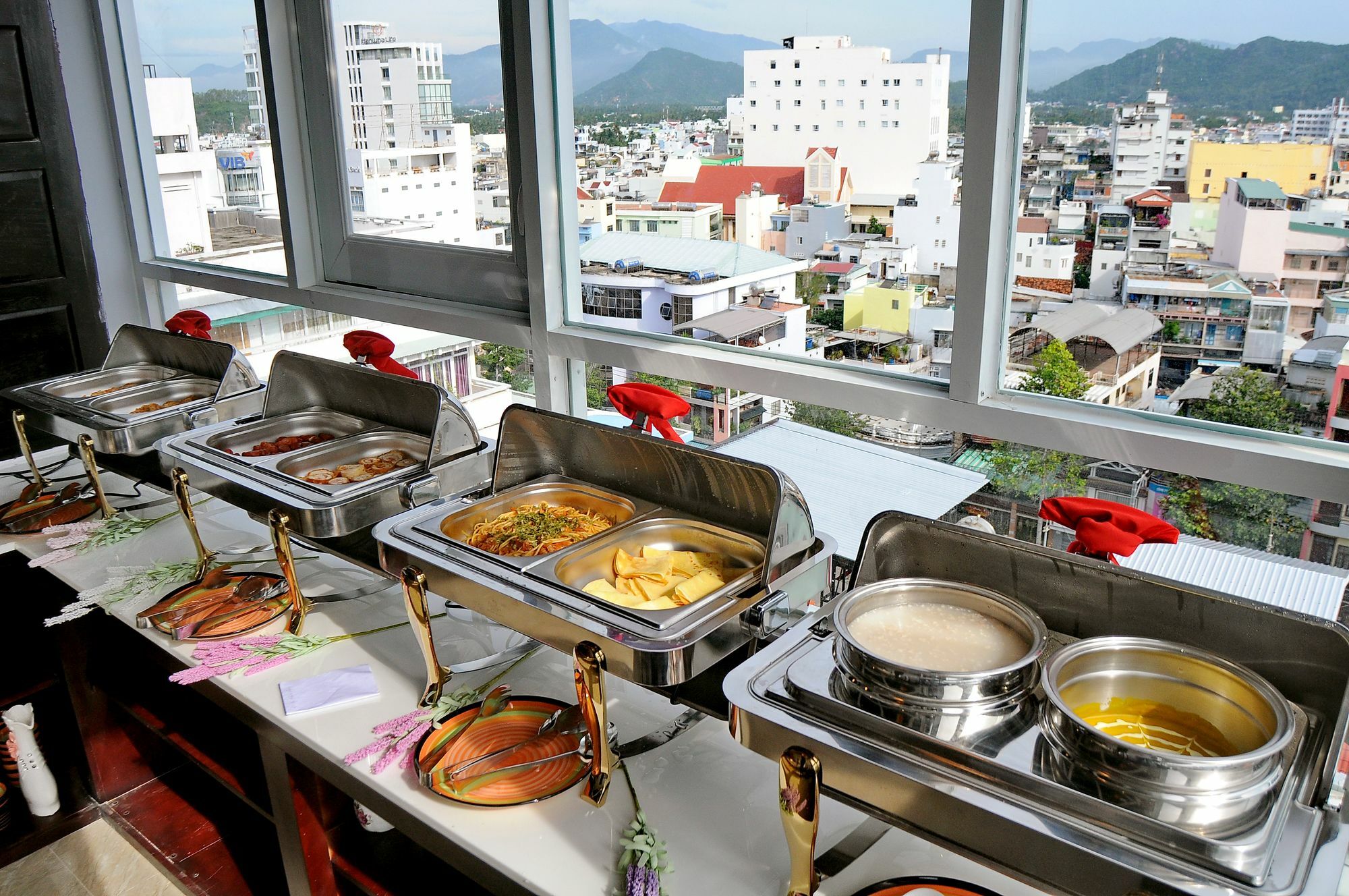 Full House Hotel Nha Trang Buitenkant foto